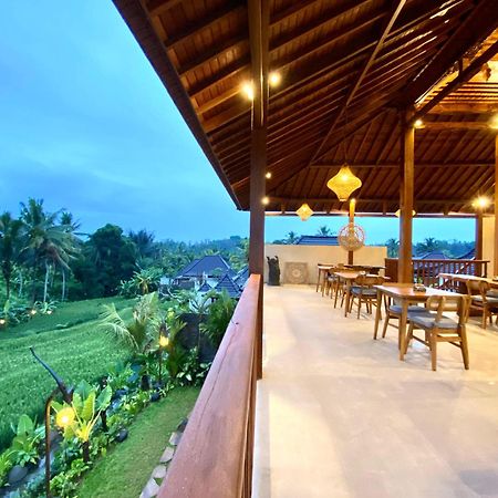 Dewi Kunti Villa تيغالالانغْ المظهر الخارجي الصورة