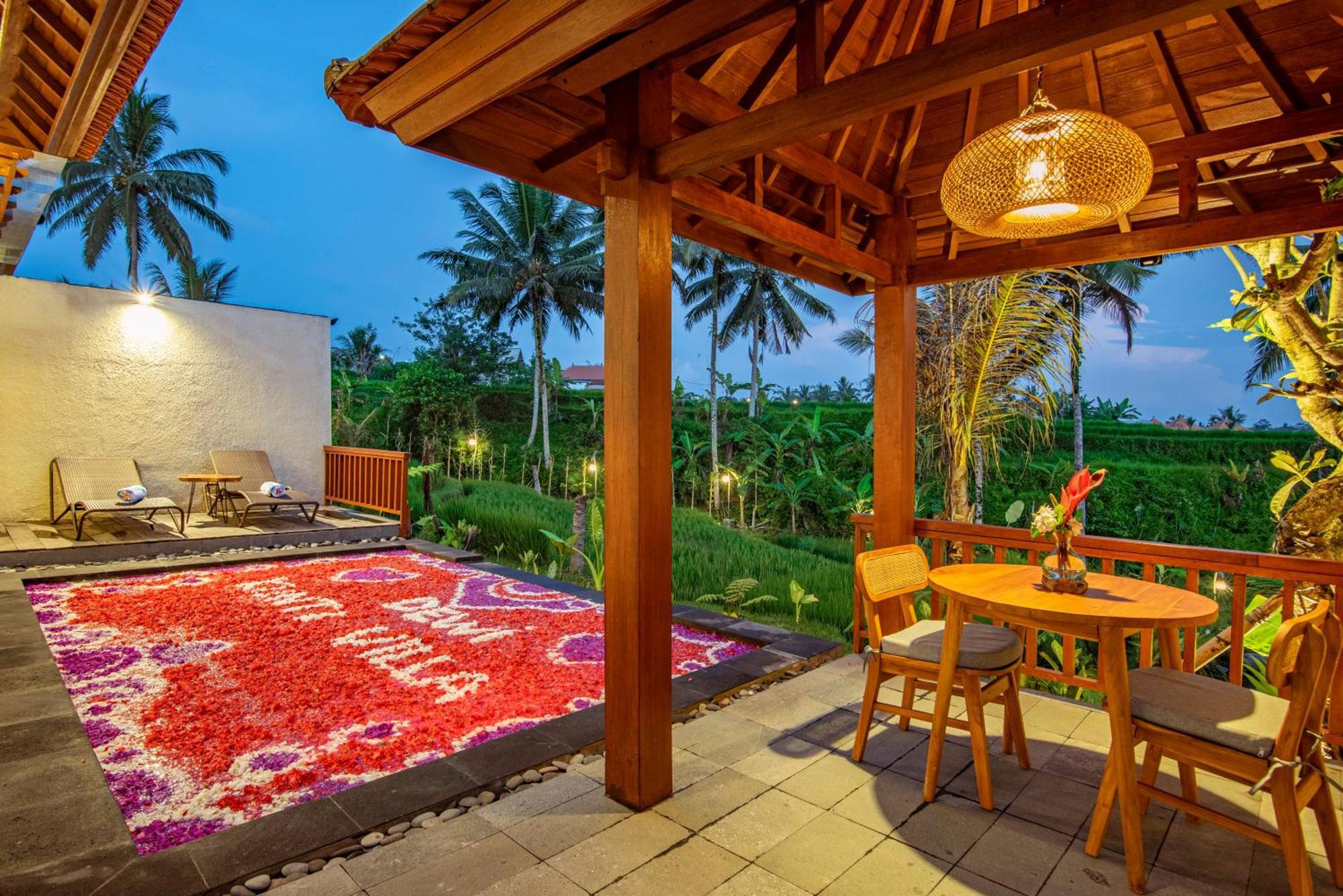 Dewi Kunti Villa تيغالالانغْ المظهر الخارجي الصورة